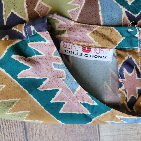 Aztec Print 100% Silk Short Sleeve Blouse - Picture 11 of 12